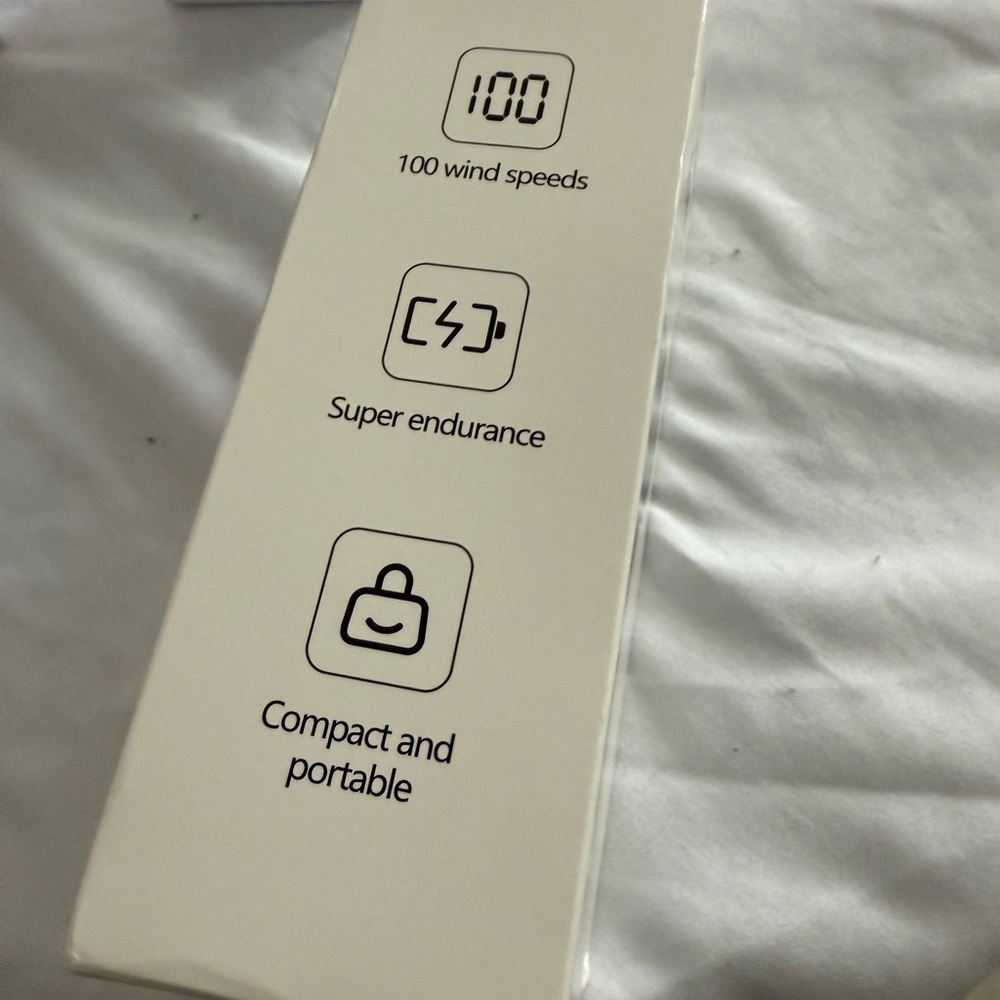 Handheld High Speed Fan - Red - Picture 2 of 2